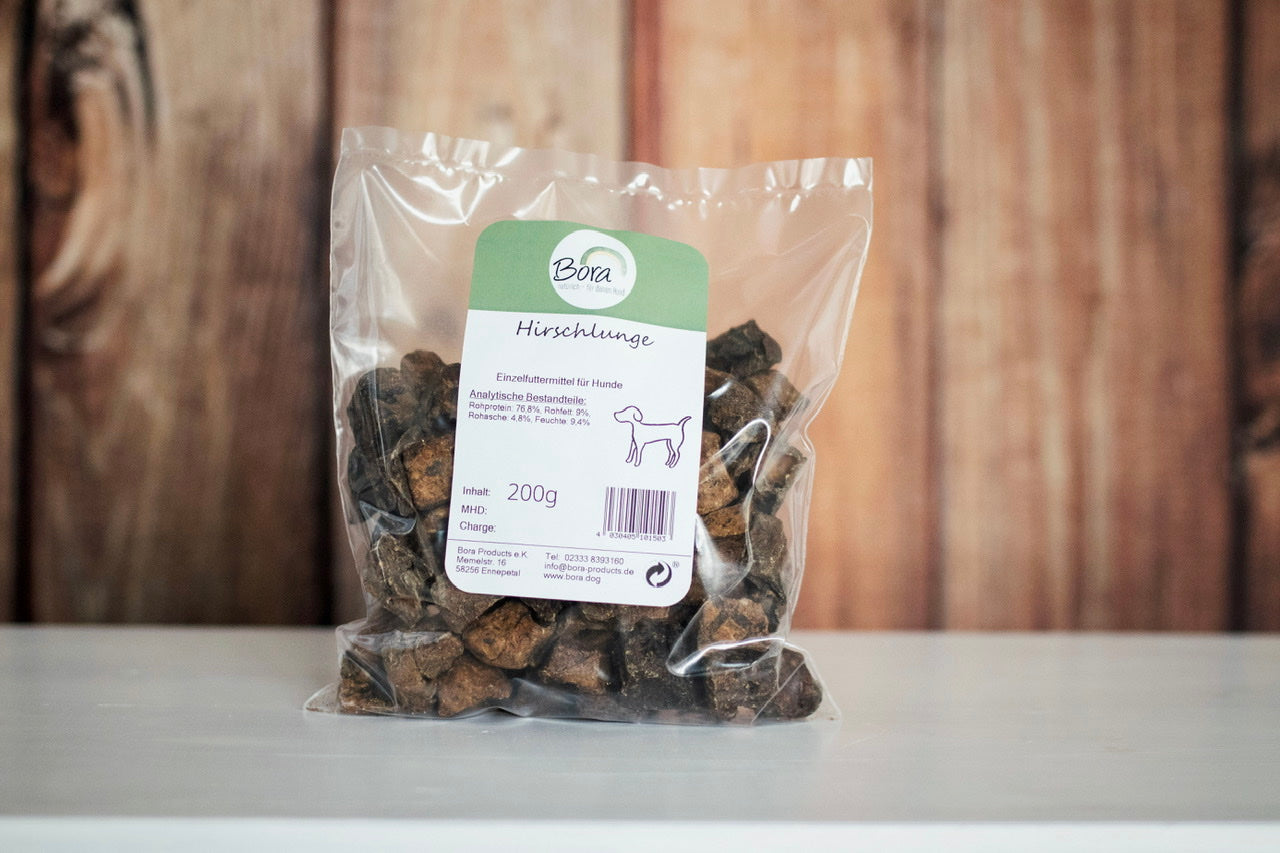 Hirschlunge für Hunde in unserer einfachen, zu 100% recycelbaren Verpackung