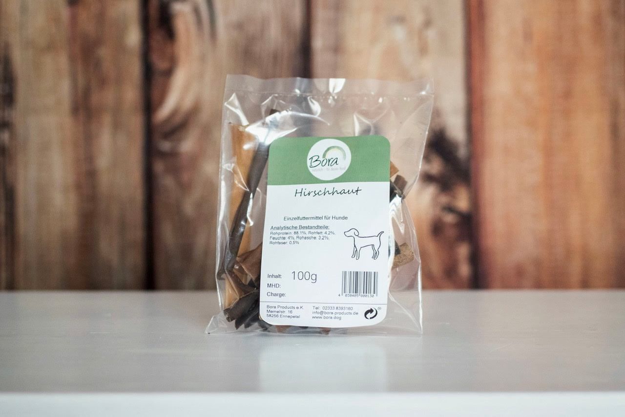 Hirschhaut für Hunde in unserer einfachen, zu 100% recycelbaren Verpackung
