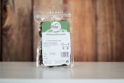 Hühnerherzen für Hunde in unserer einfachen, zu 100% recycelbaren Verpackung